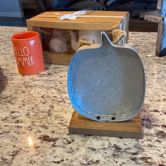 Sold - Picture 2 of 3